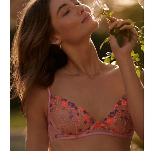 New!For Love and Lemon Bloom Lace Bra - Picture 2 of 10